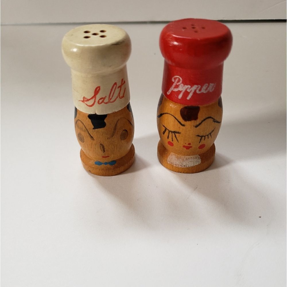 Salt & Pepper Shakers - Picture 2 of 8